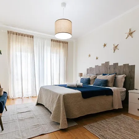 Baleal Beachfront * Ferrel